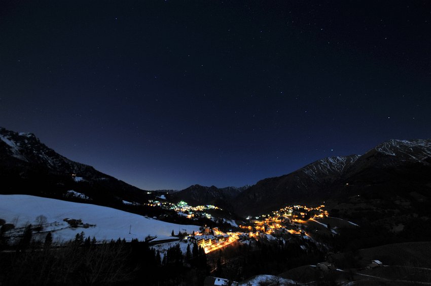 62 Panorama su Oltre il Colle - Zambla bassa - Zorzone.JPG